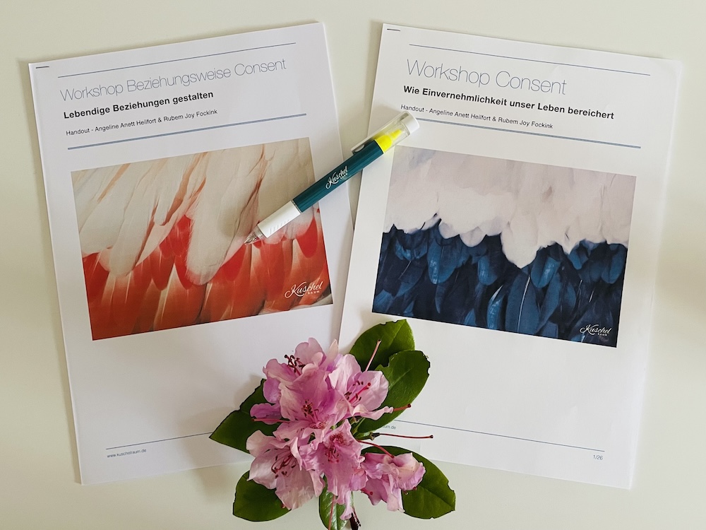 Handouts von Workshops des KuschelRaums. Erfahre, tief greifendes Wissen rund um die Themen näher Berührung, Intimität, Consent und Verbundenheit.