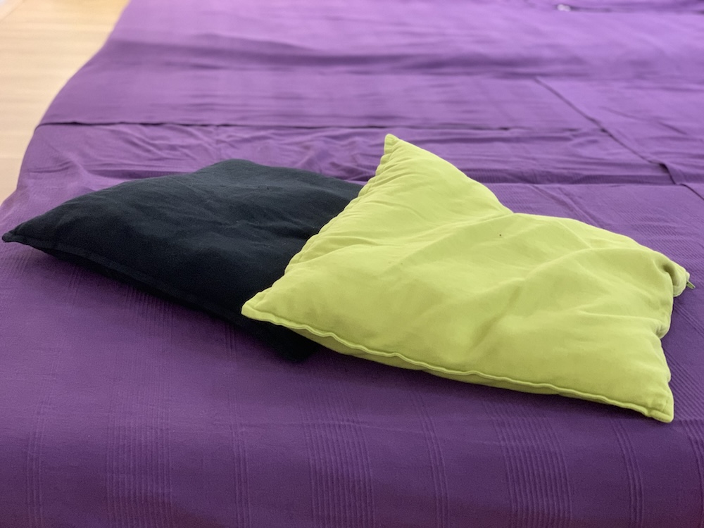 Blick in den KuschelRaum Wien. Erlebe achtsame, bewusste Kuschelpartys in Sicherheit.