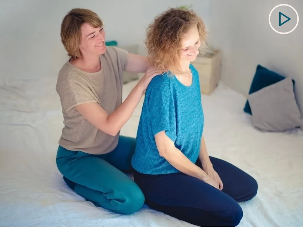 Lass dich inspirieren von unseren Kuschelpositionen. Probiere diese gerne aus und schaue dir das Video dazu an: Wohltat