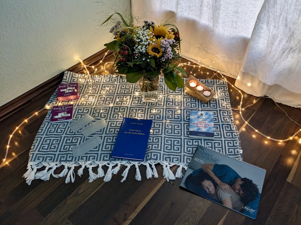 Blick in den KuschelRaum von Martin und Regine. Erlebe liebevolle Berührungen in Wohlfühlatmosphäre.